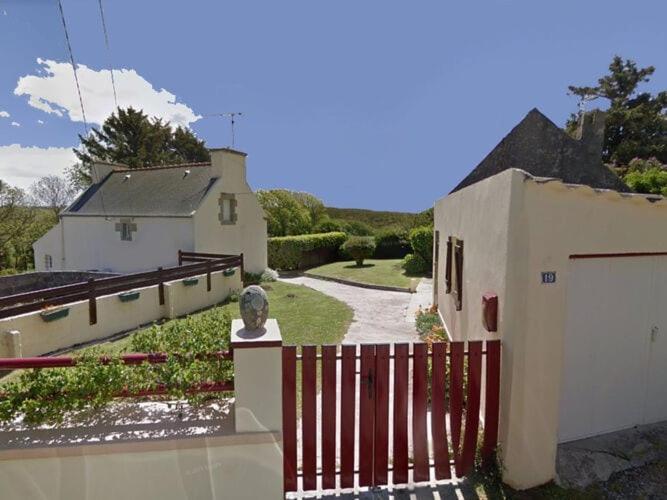 Typical Breton House, Plogoff Villa Exterior photo